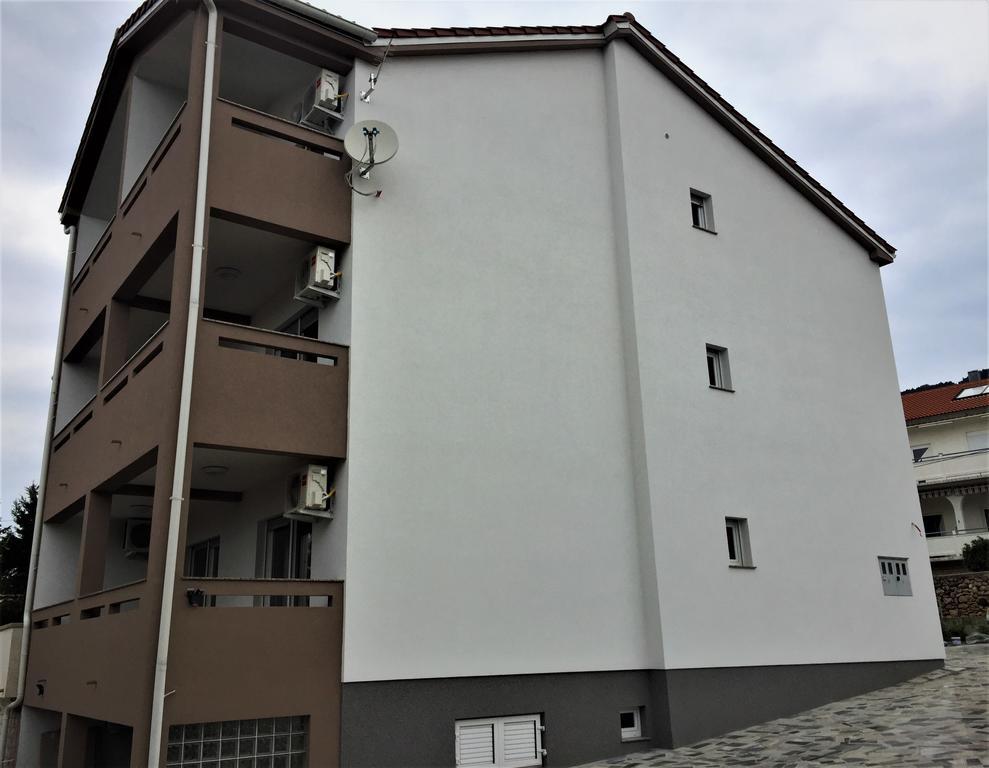 Apartmani Orhideja Rab Town Buitenkant foto