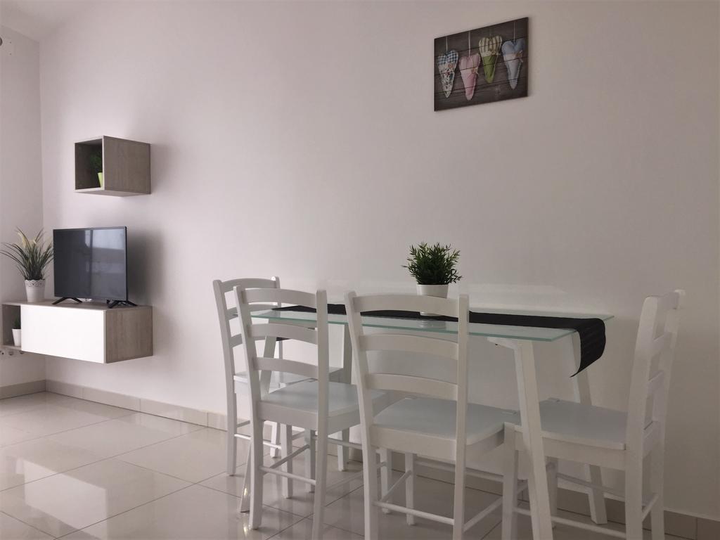 Apartmani Orhideja Rab Town Buitenkant foto