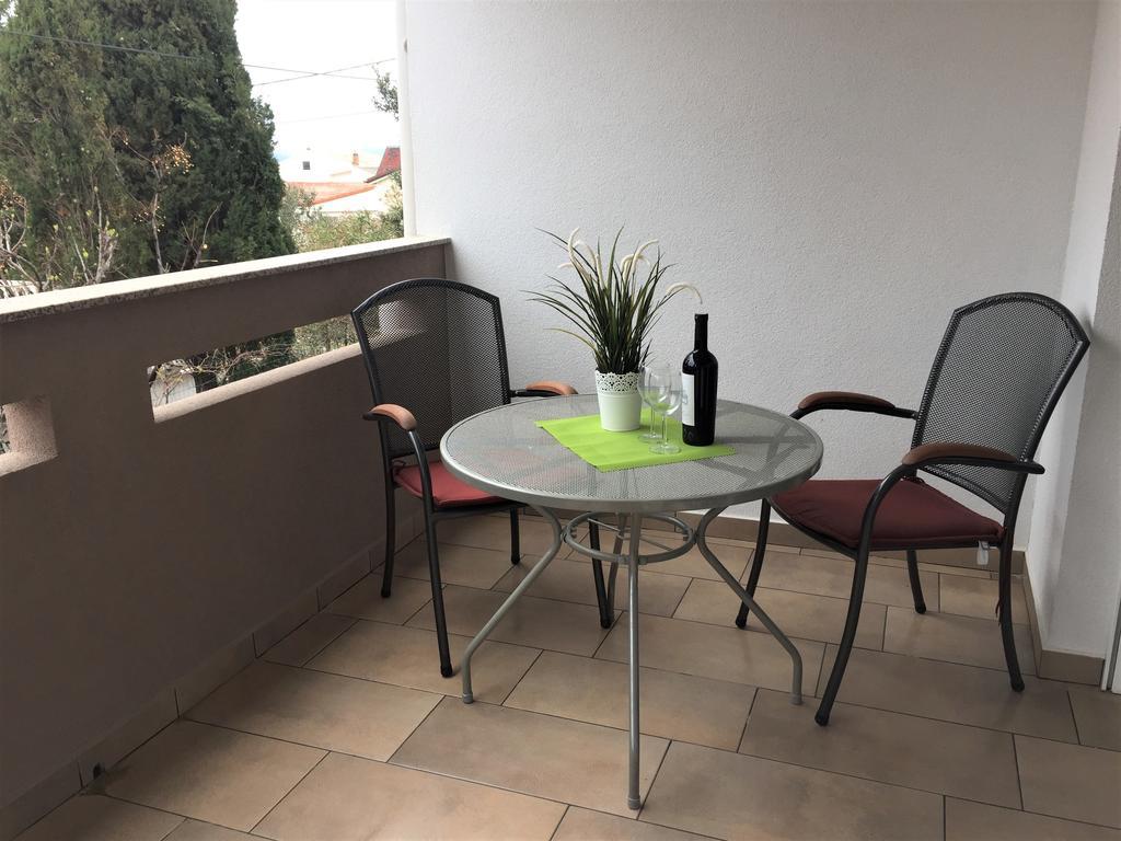 Apartmani Orhideja Rab Town Buitenkant foto